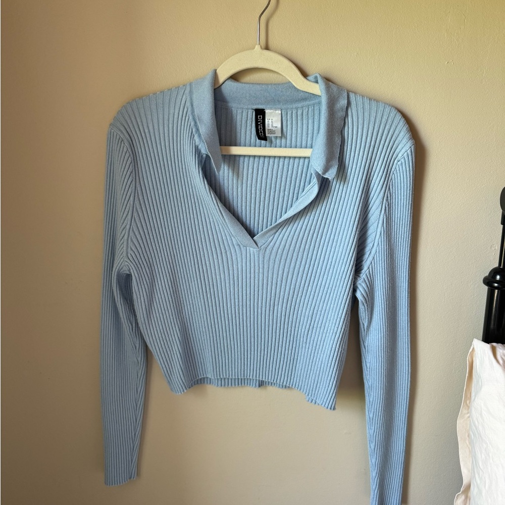 H&M Ribbed V-Neck Long Sleeve Sweater Crop Top - Pale Blue